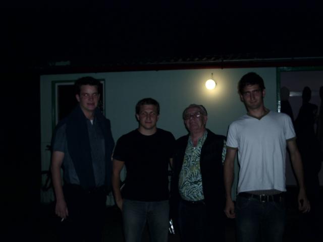Aug23129.JPG, 293692 bytes, 23.08.2002